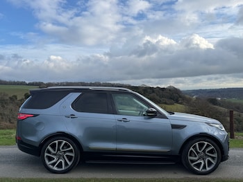 Used Land Rover Discovery 2019 for sale - 77545576: Photo