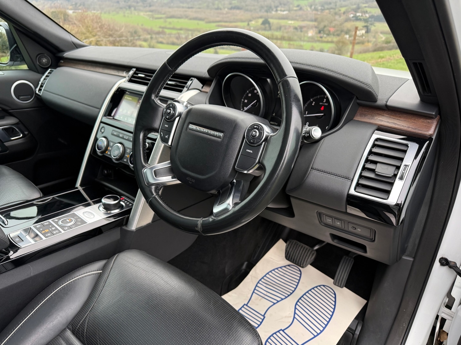 Used Land Rover Discovery 2017 for sale - 77604488: Photo 12