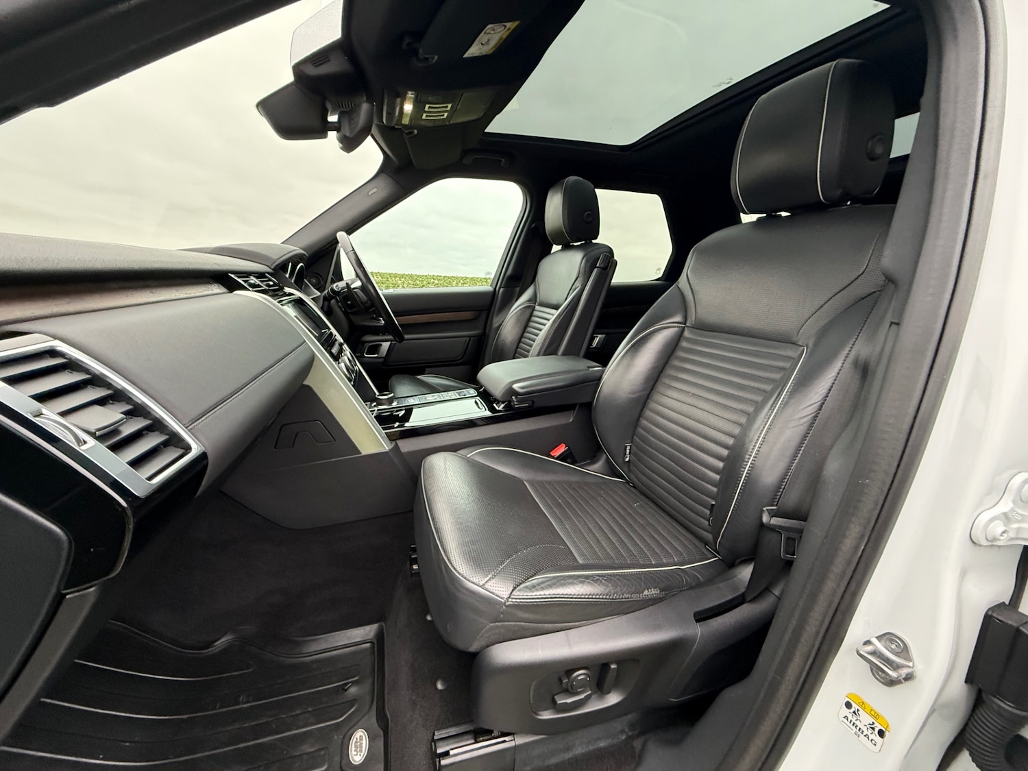 Used Land Rover Discovery 2017 for sale - 77604488: Photo 28