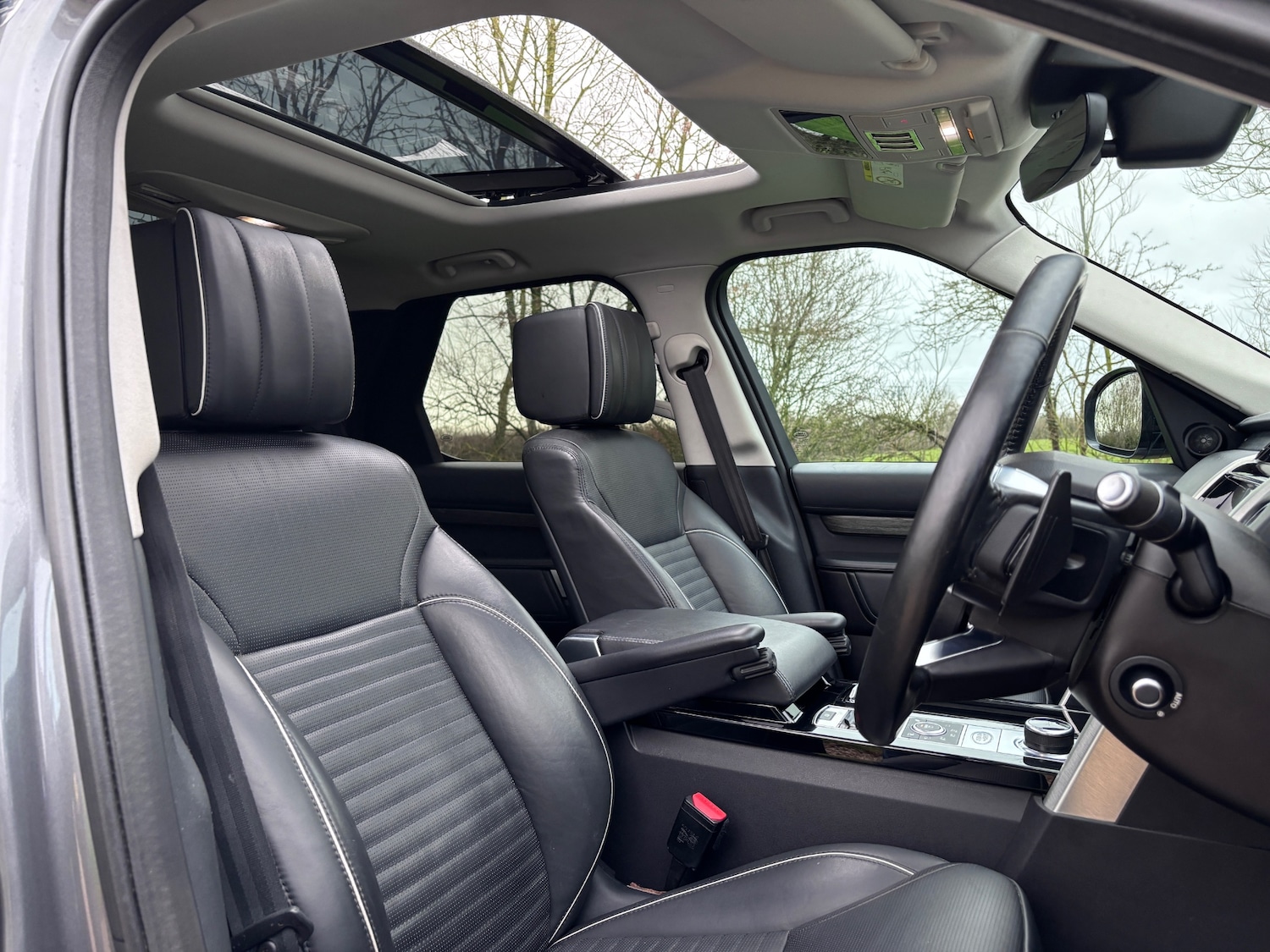 Used Land Rover Discovery 2018 for sale - 77303441: Photo 12