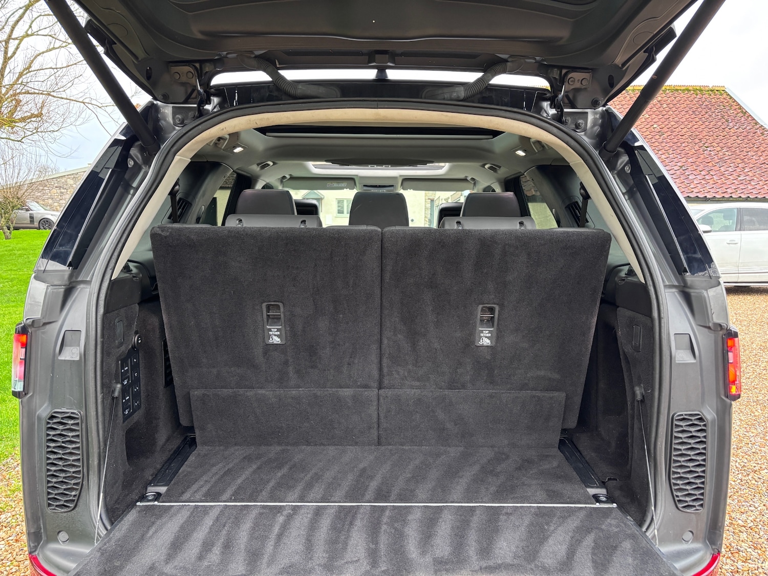 Used Land Rover Discovery 2018 for sale - 77303441: Photo 26