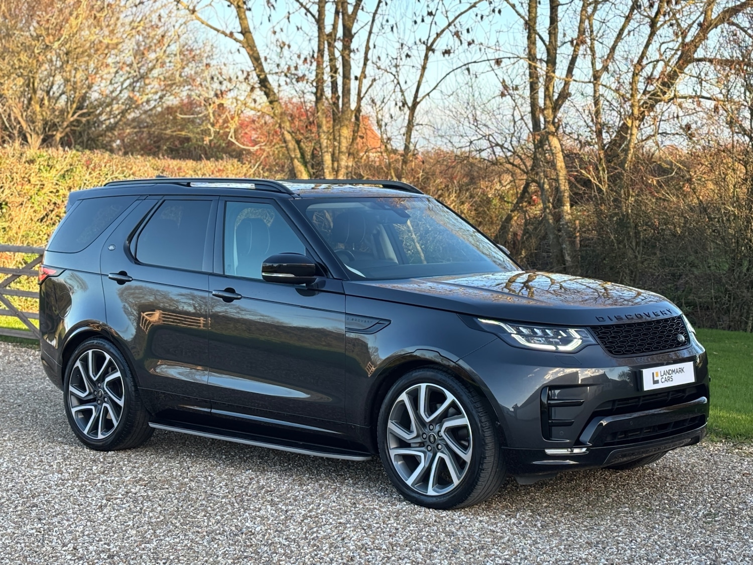 Used Land Rover Discovery 2018 for sale - 76643777: Photo 1