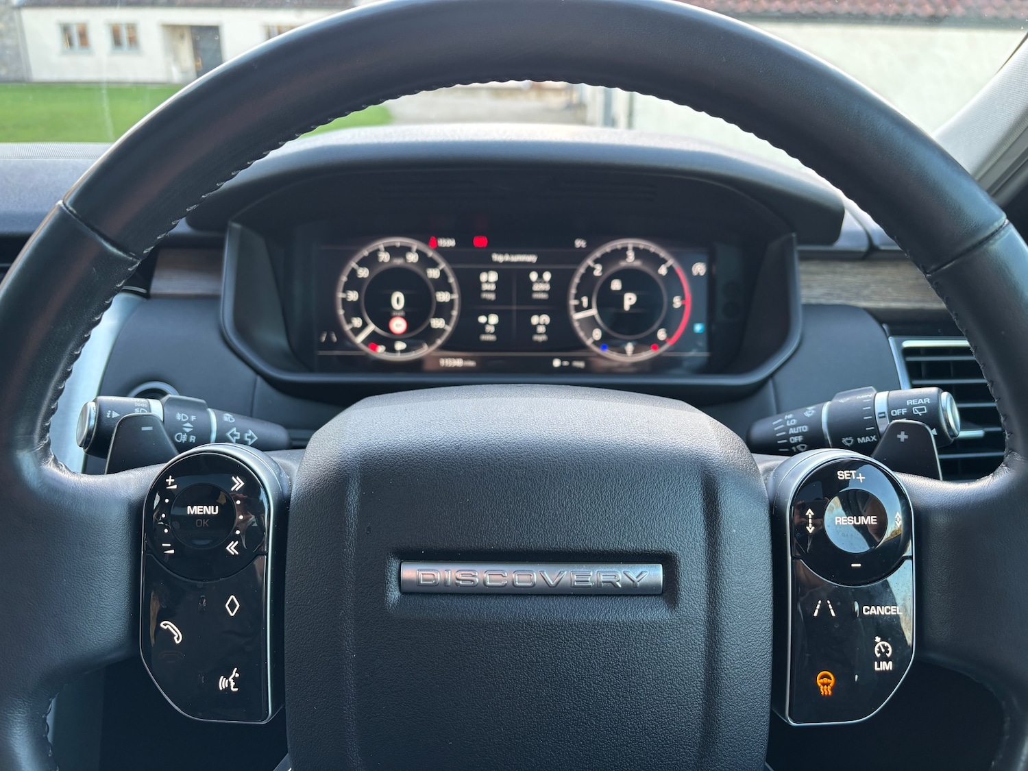 Used Land Rover Discovery 2018 for sale - 76643777: Photo 18