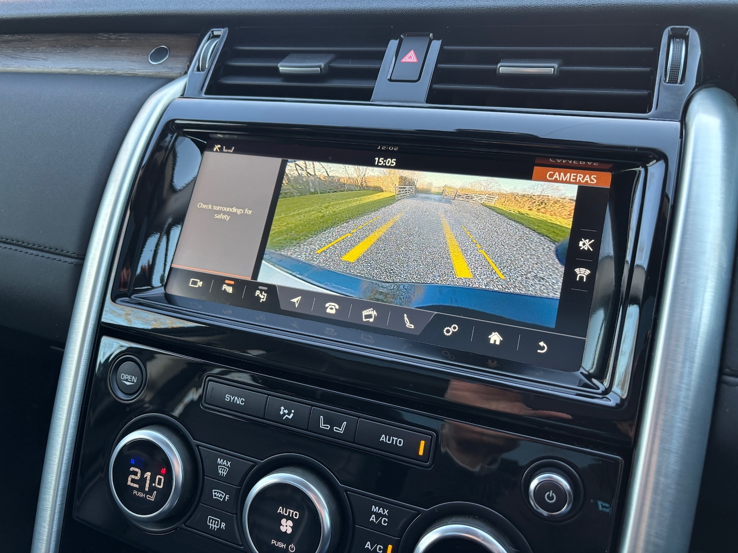 Used Land Rover Discovery 2018 for sale - 76643777: Photo 20