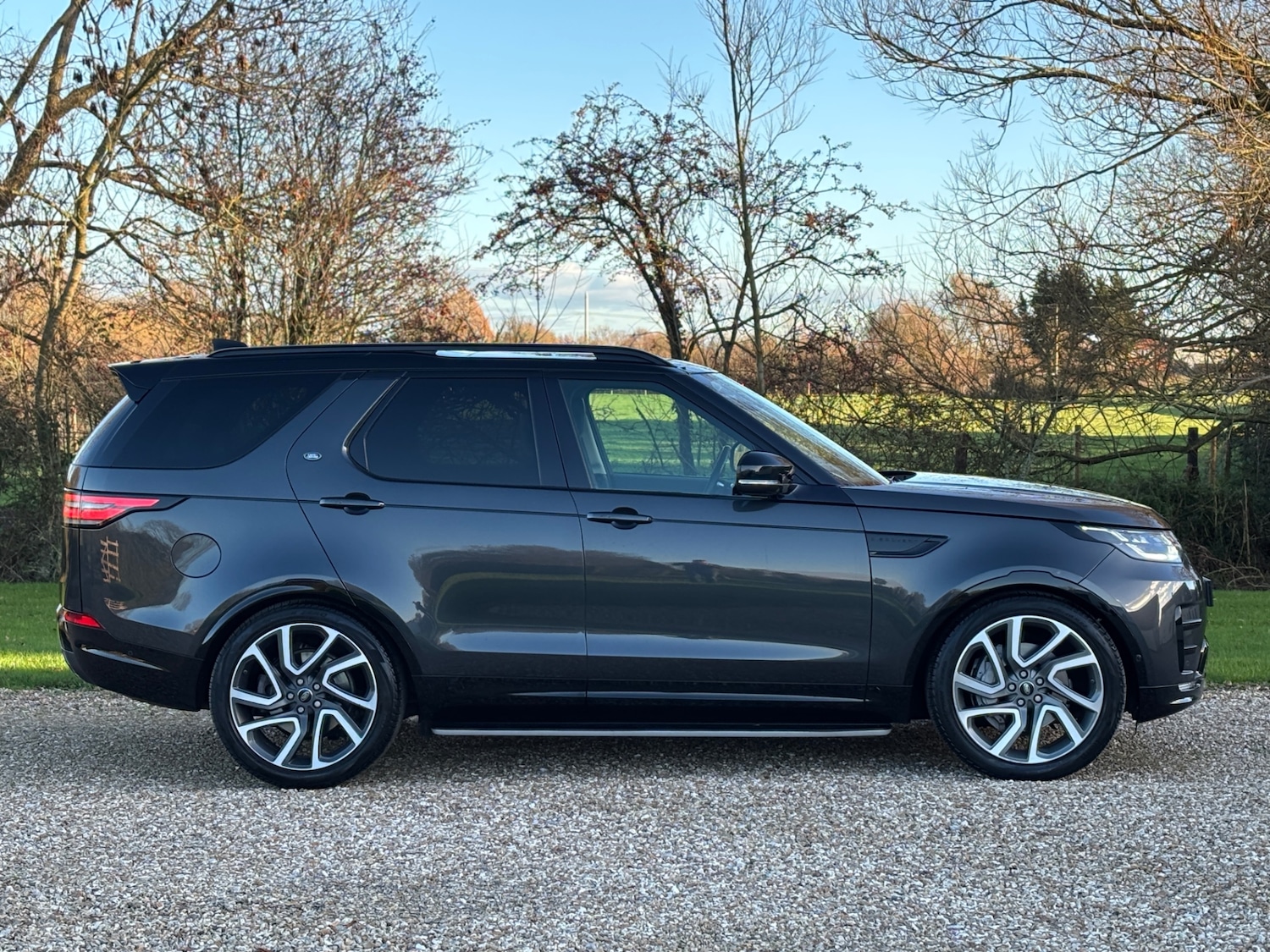 Used Land Rover Discovery 2018 for sale - 76643777: Photo 5