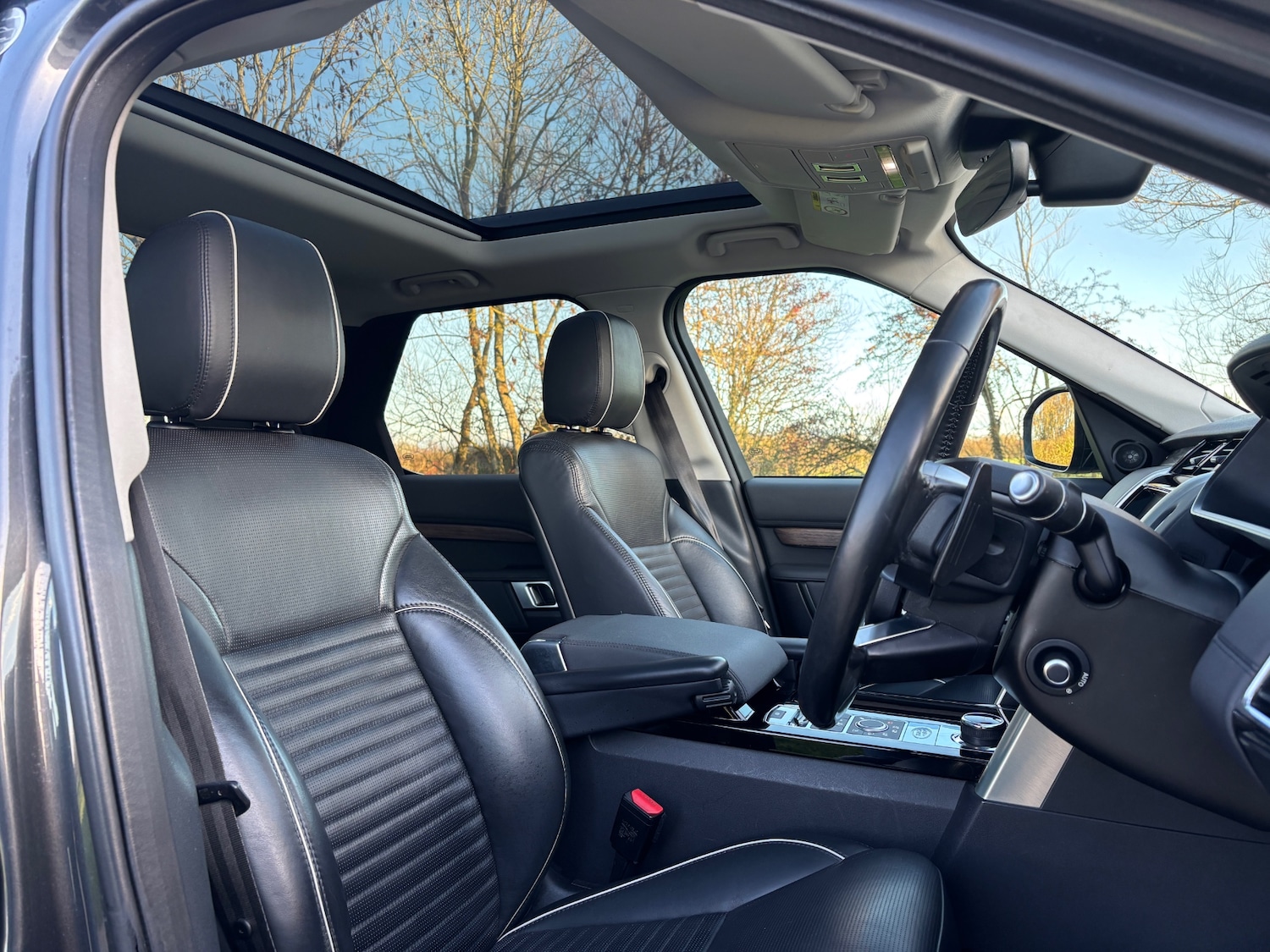 Used Land Rover Discovery 2018 for sale - 76643777: Photo 9