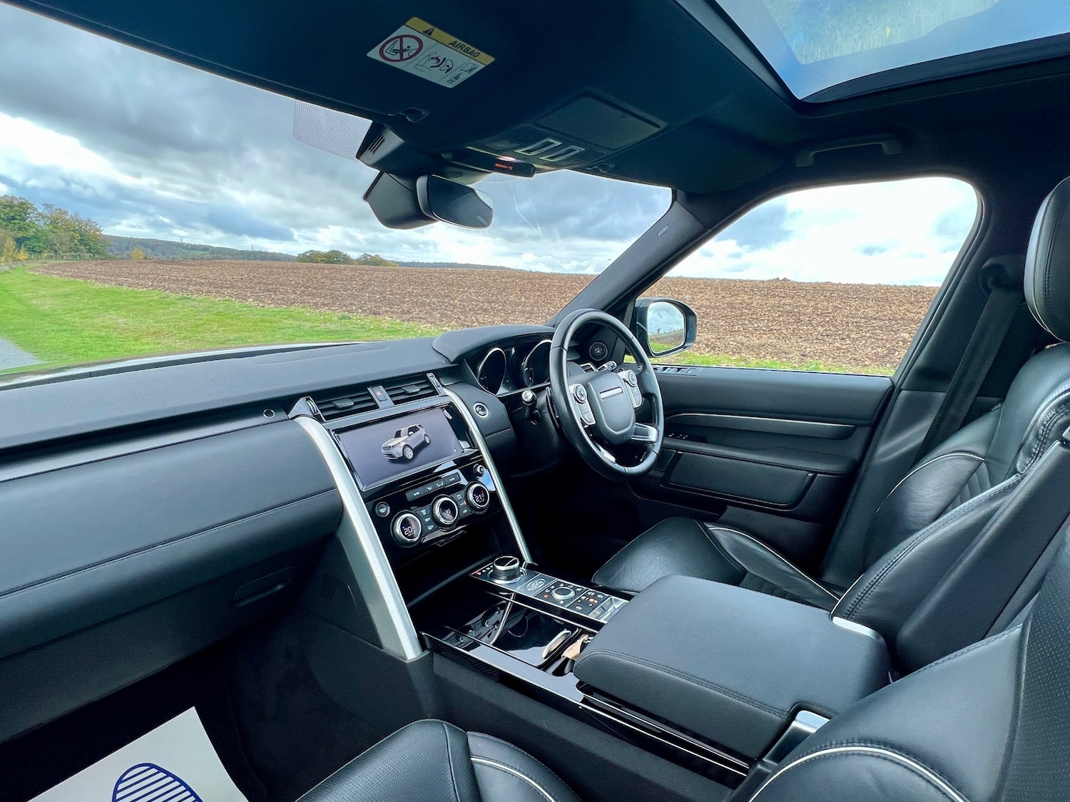 Used Land Rover Discovery 2017 for sale - 72688044: Photo 12