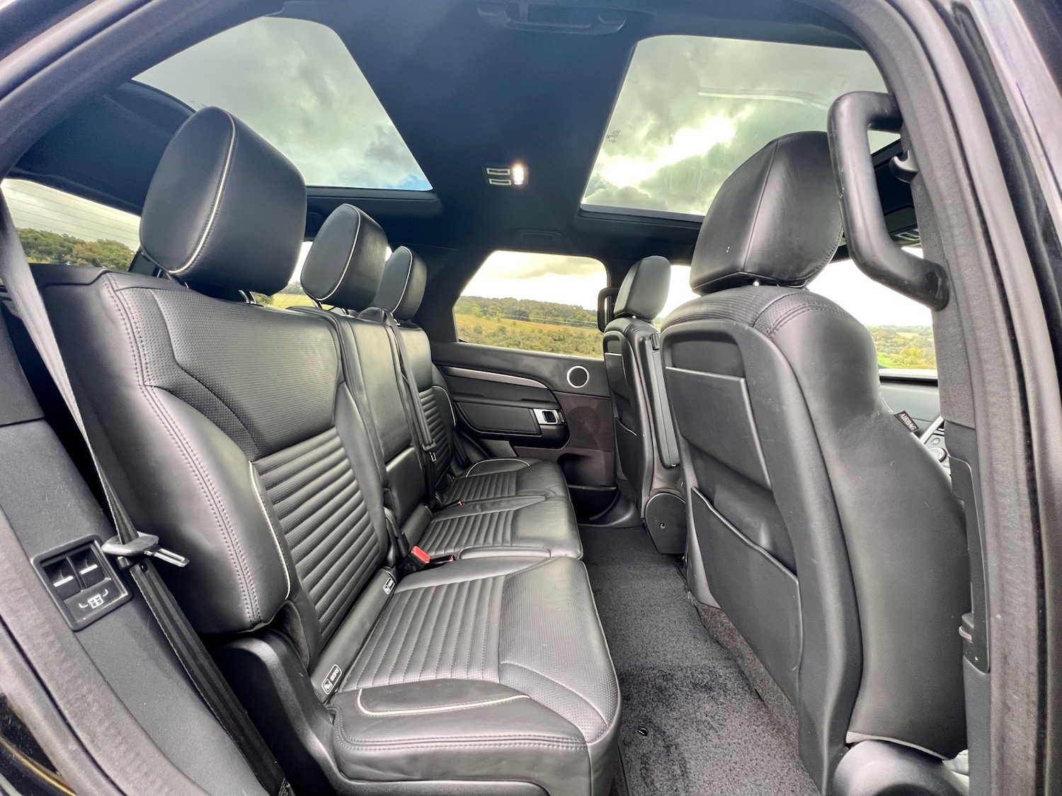 Used Land Rover Discovery 2017 for sale - 72688044: Photo 21