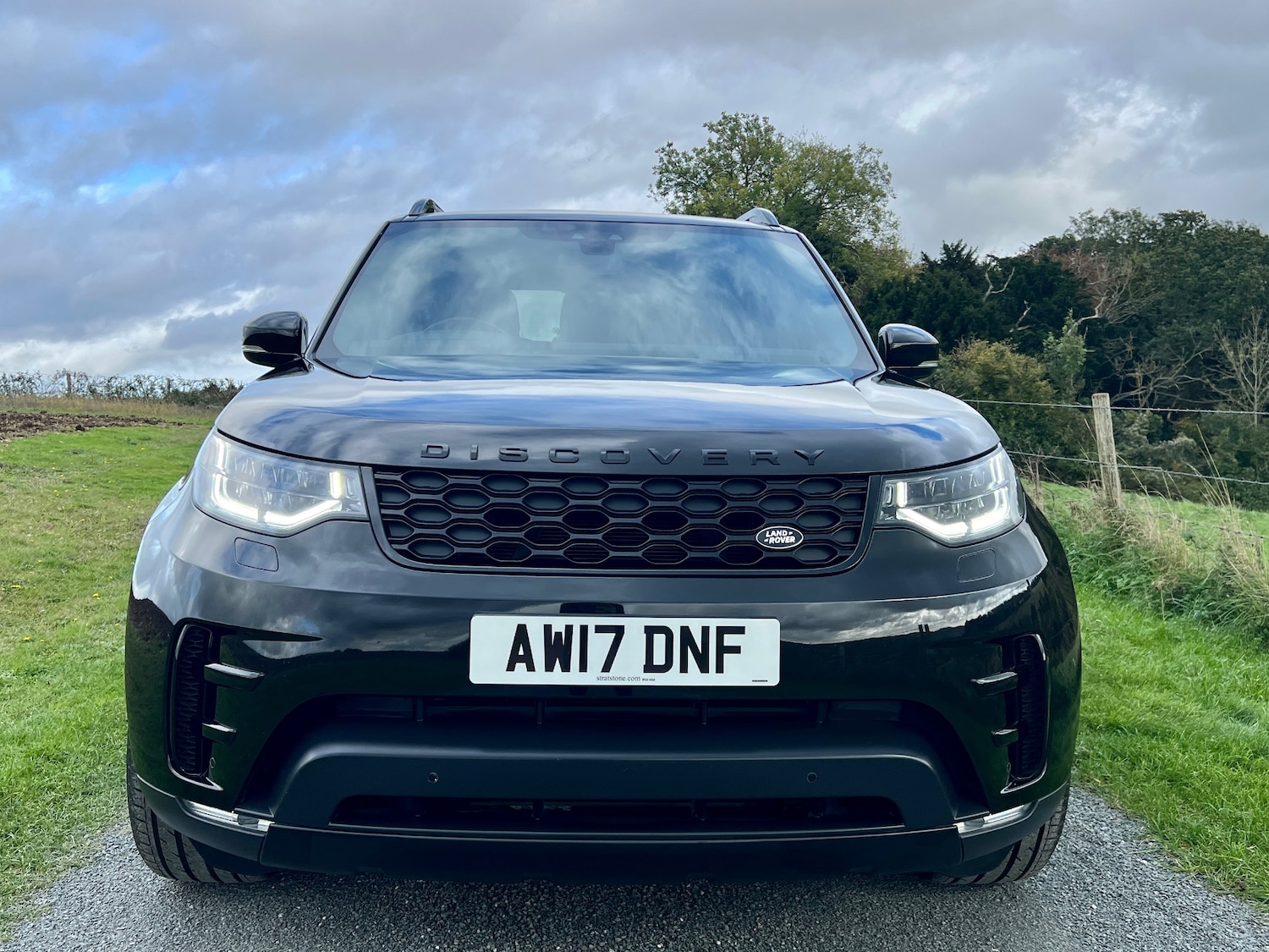 Used Land Rover Discovery 2017 for sale - 72688044: Photo 3