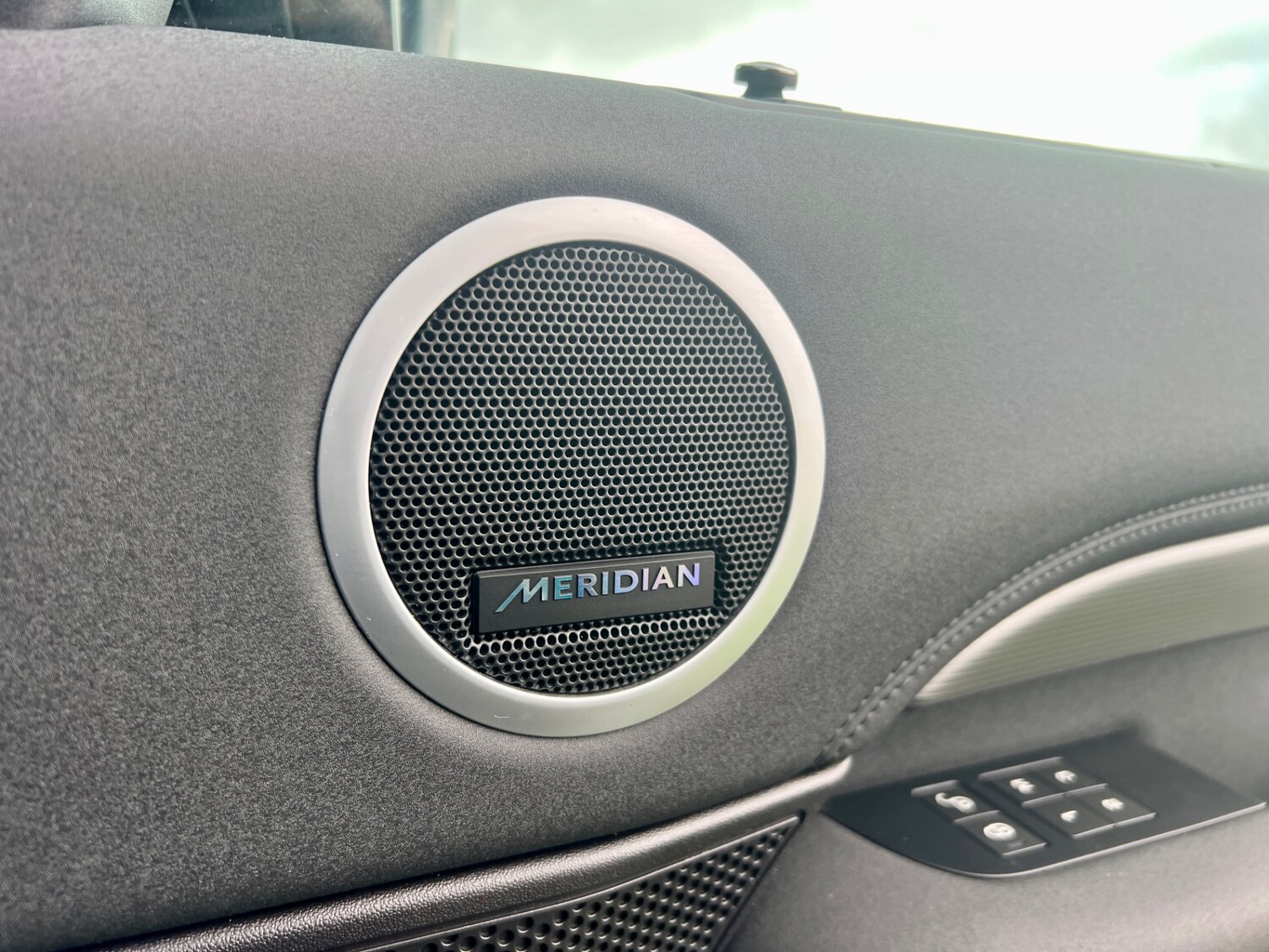 Used Land Rover Discovery 2017 for sale - 72688044: Photo 31