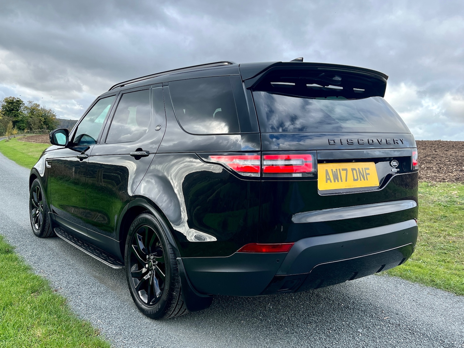 Used Land Rover Discovery 2017 for sale - 72688044: Photo 4