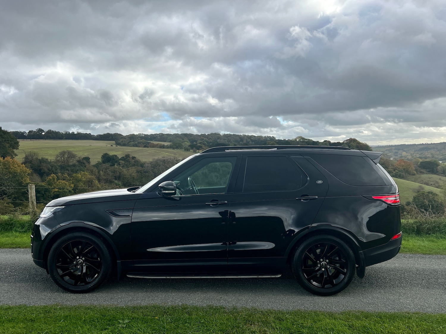 Used Land Rover Discovery 2017 for sale - 72688044: Photo 8