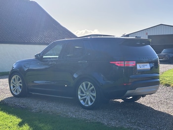 Used Land Rover Discovery 2018 for sale - 78263923: Photo