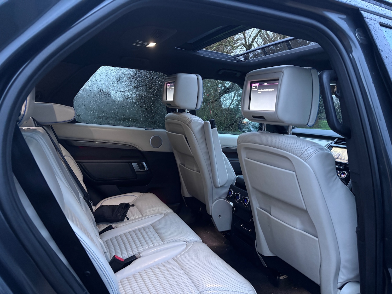 Used Land Rover Discovery 2018 for sale - 77289298: Photo 10