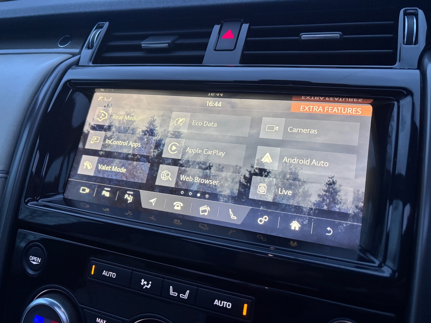 Used Land Rover Discovery 2018 for sale - 77289298: Photo 19