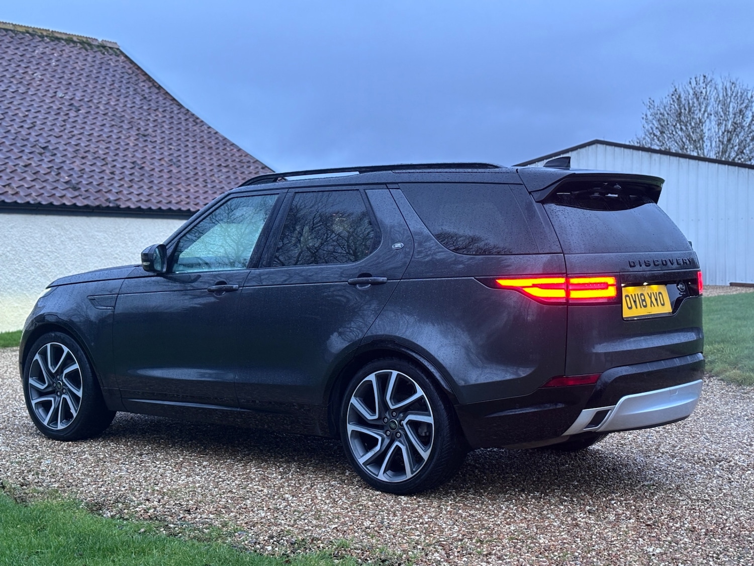Used Land Rover Discovery 2018 for sale - 77289298: Photo 3