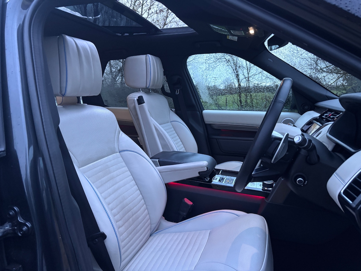 Used Land Rover Discovery 2018 for sale - 77289298: Photo 8