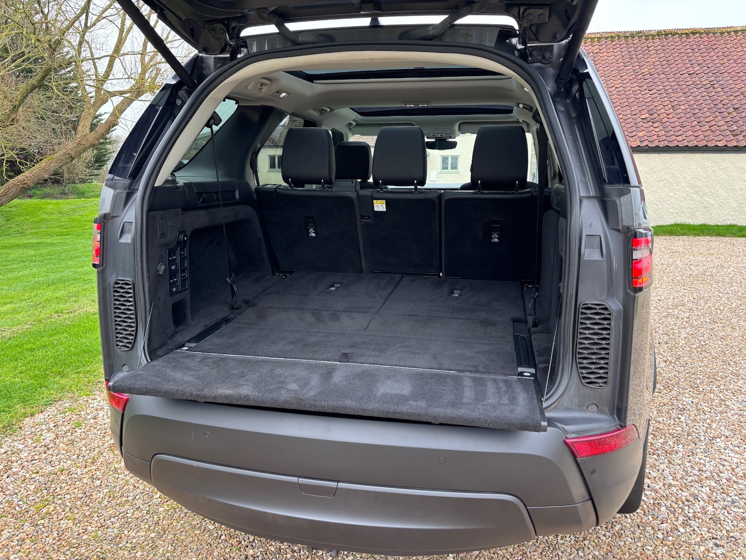 Used Land Rover Discovery 2019 for sale - 77796810: Photo 12