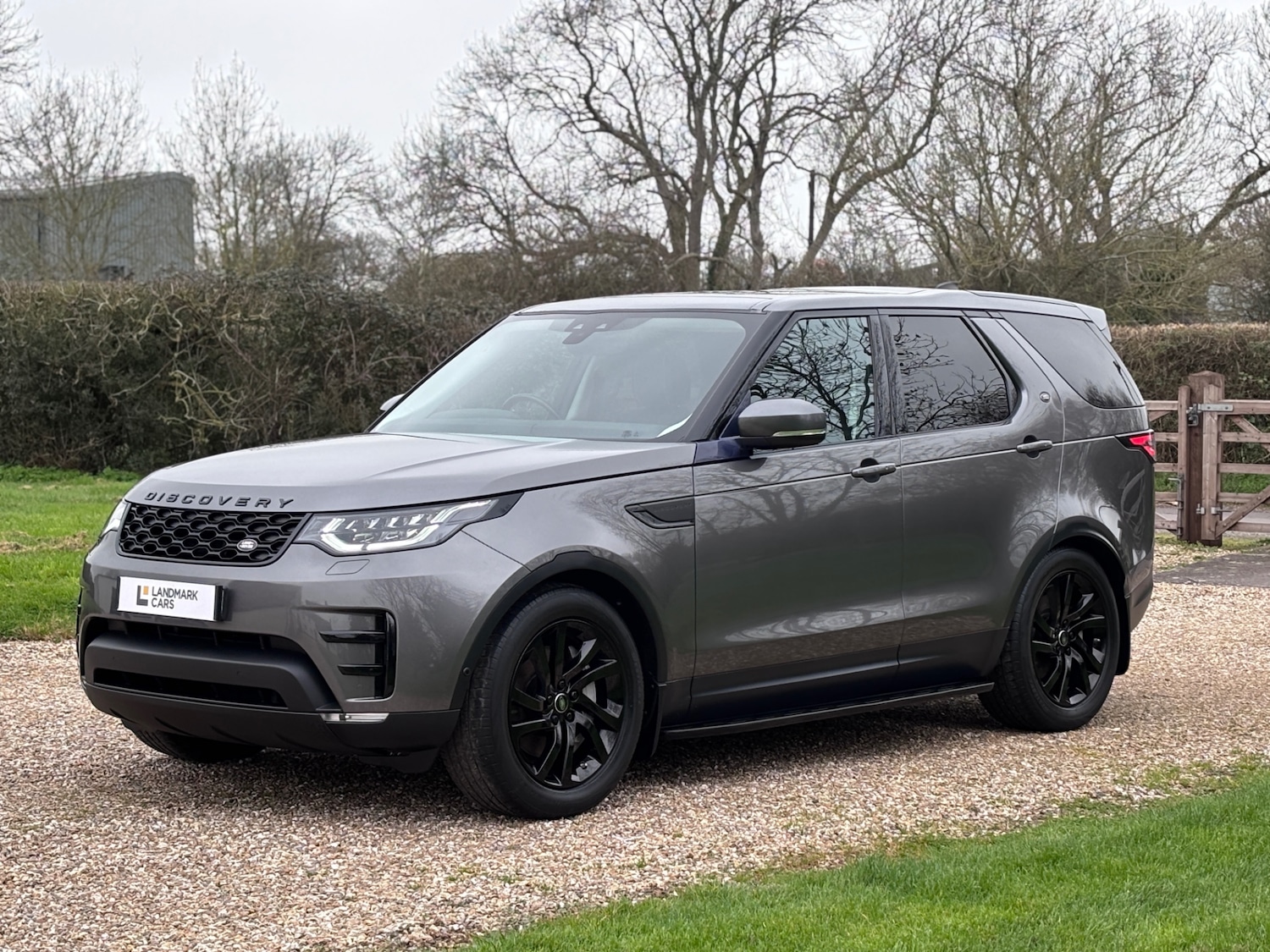 Used Land Rover Discovery 2019 for sale - 77796810: Photo 2