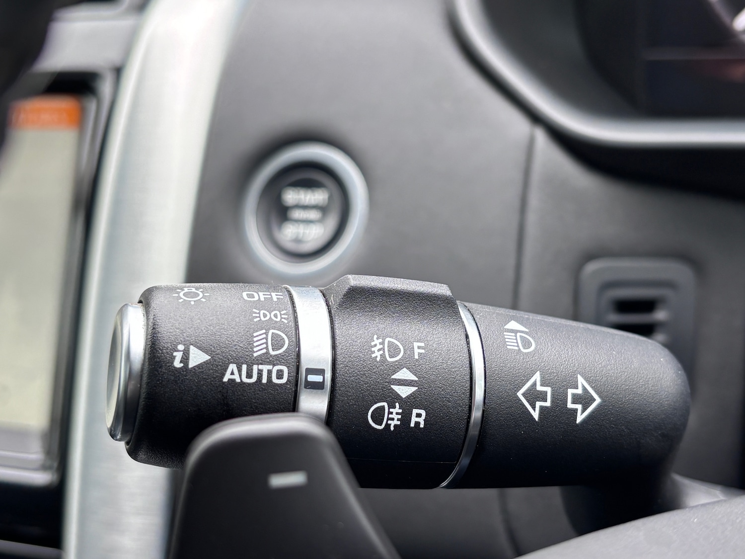 Used Land Rover Discovery 2019 for sale - 77796810: Photo 20