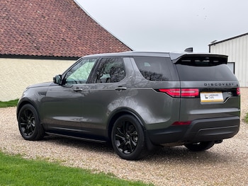 Used Land Rover Discovery 2019 for sale - 77796810: Photo