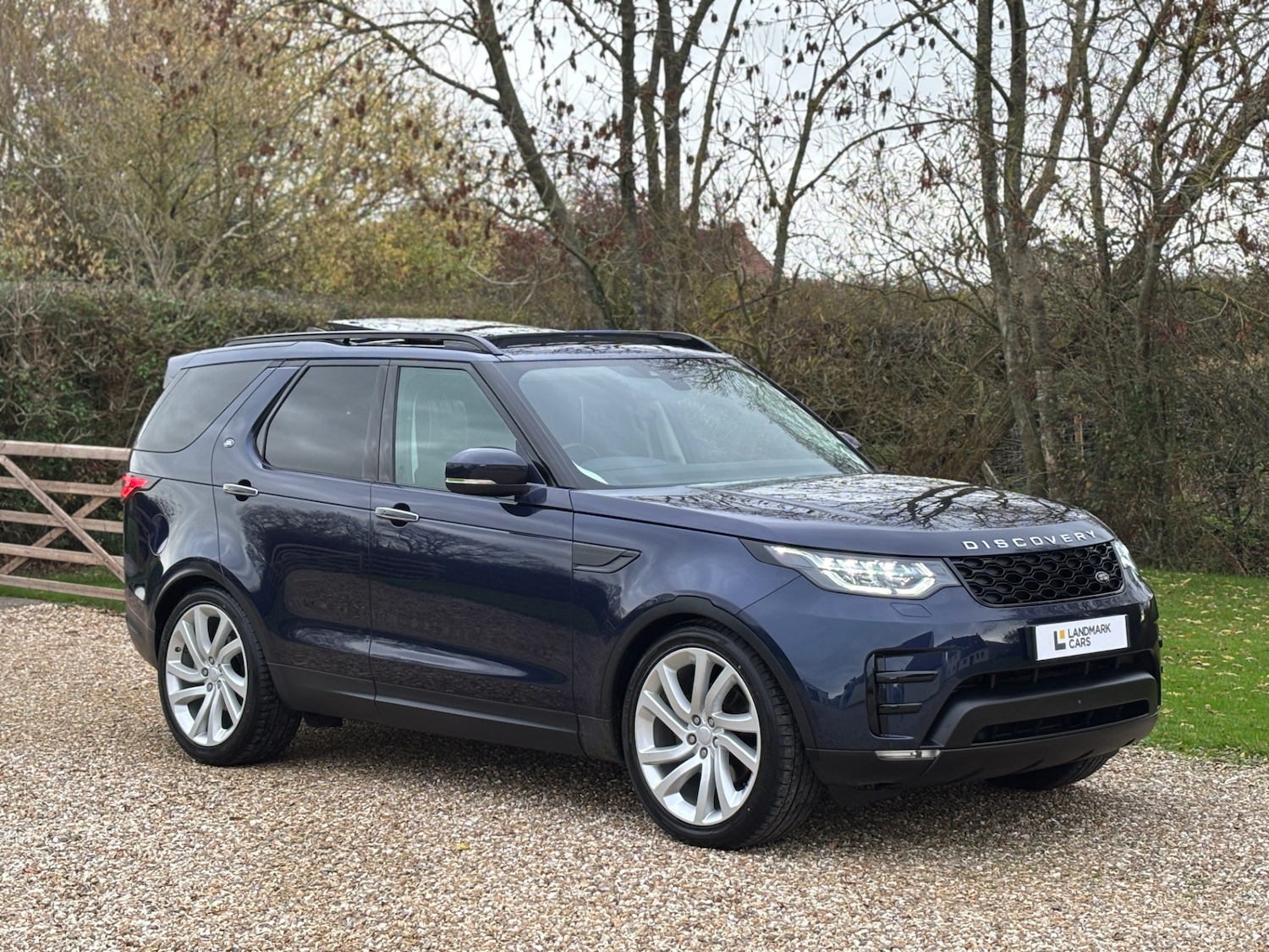 Used Land Rover Discovery 2018 for sale - 76471372: Photo 1