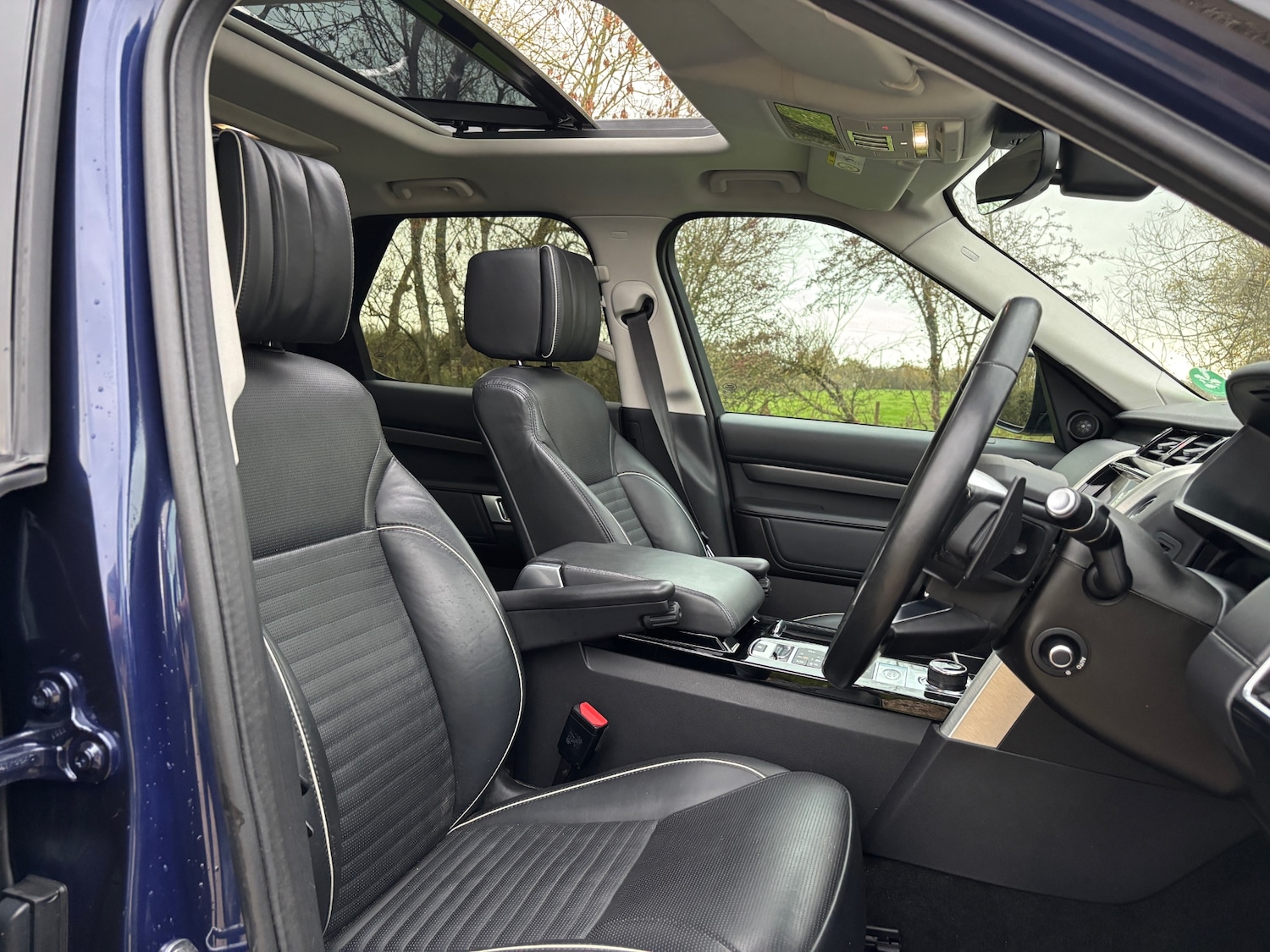 Used Land Rover Discovery 2018 for sale - 76471372: Photo 10