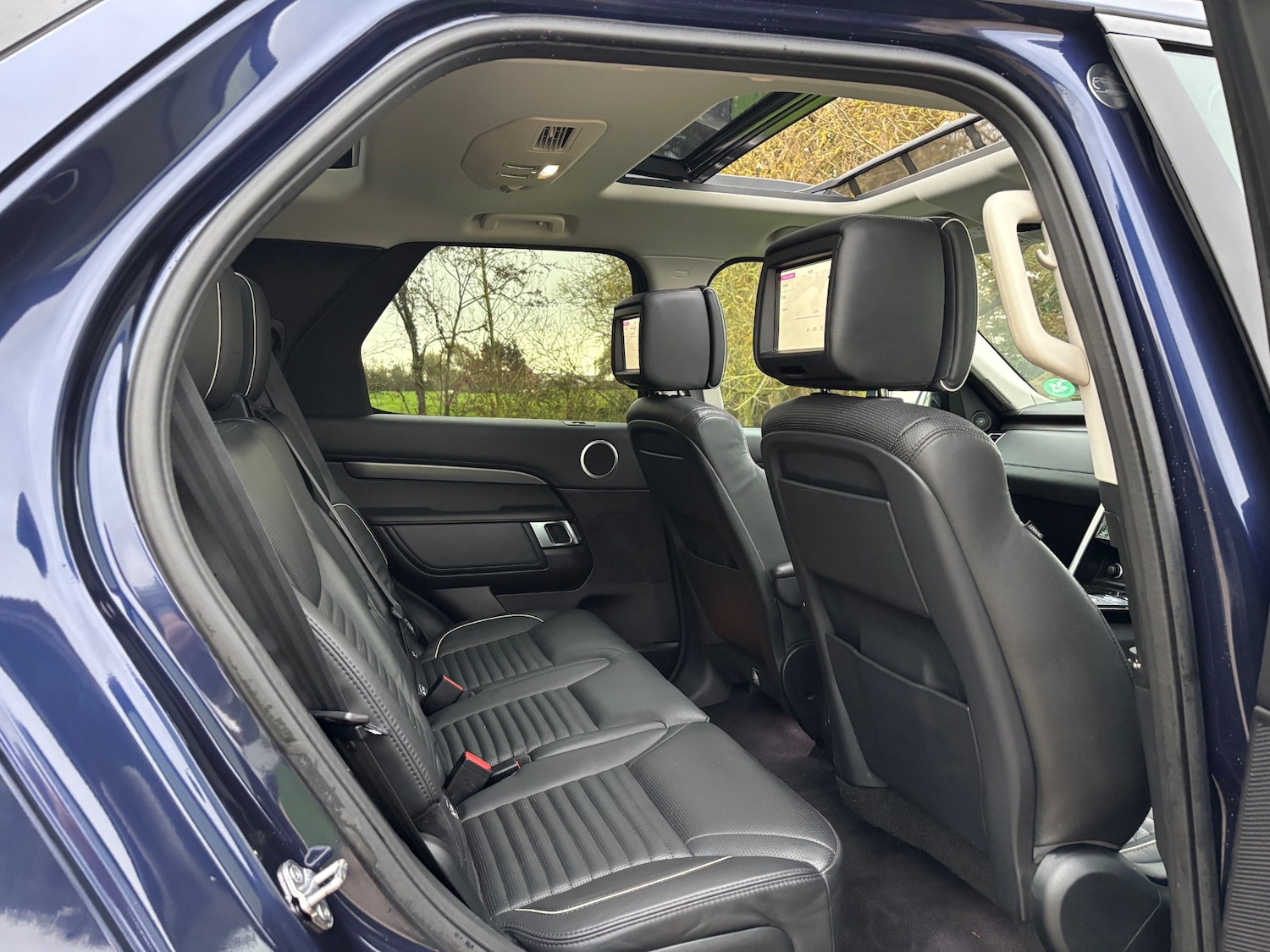 Used Land Rover Discovery 2018 for sale - 76471372: Photo 12