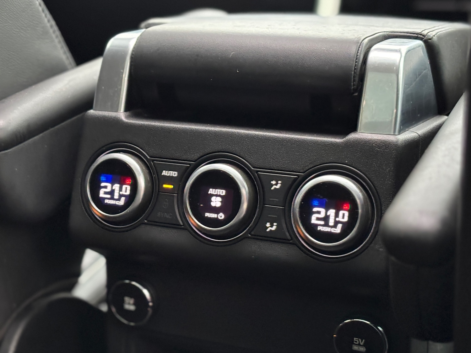 Used Land Rover Discovery 2018 for sale - 76471372: Photo 14