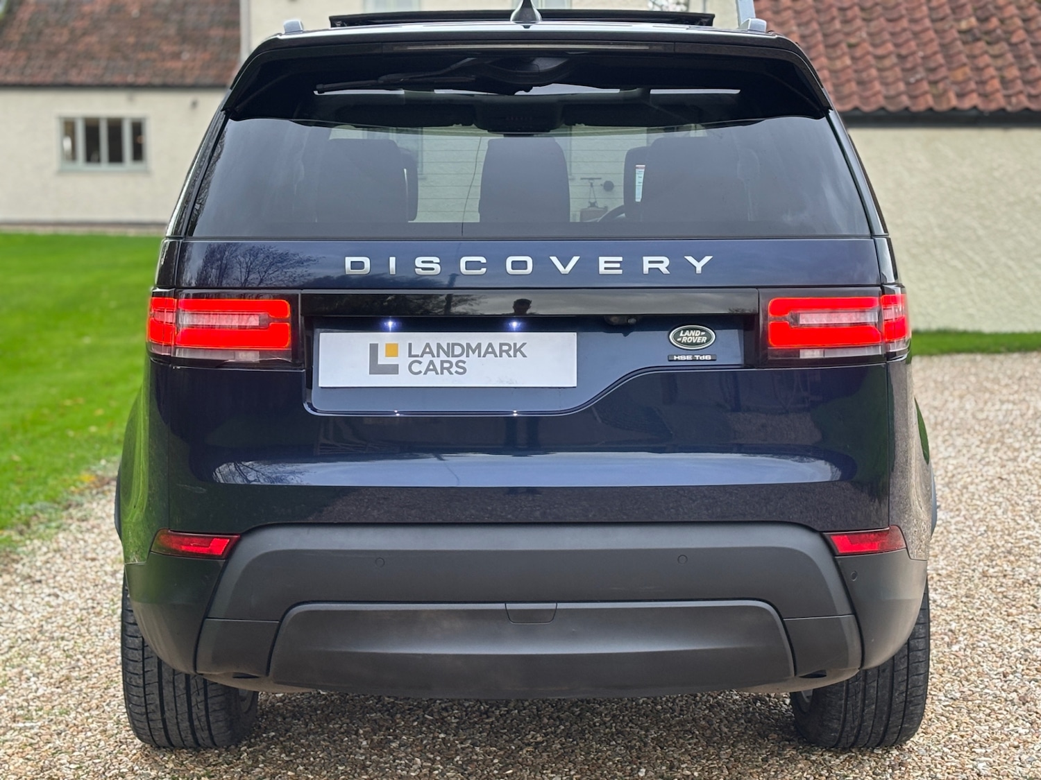 Used Land Rover Discovery 2018 for sale - 76471372: Photo 9