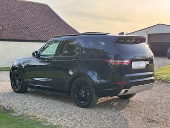 Used Land Rover Discovery 2019 for sale - 78536931: Photo