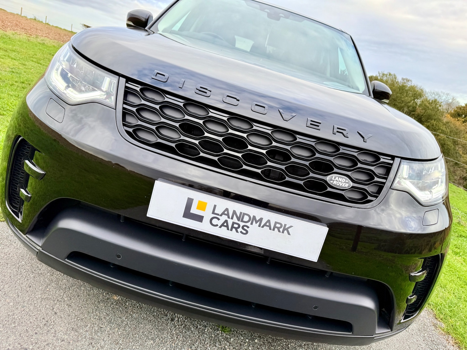 Used Land Rover Discovery 2018 for sale - 76687397: Photo 11