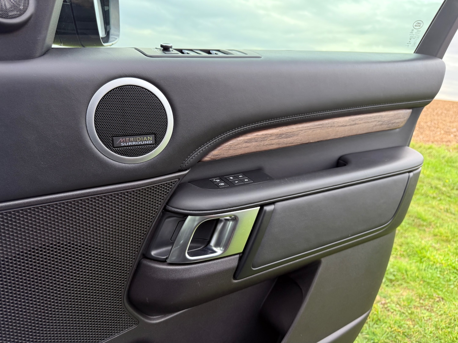 Used Land Rover Discovery 2018 for sale - 76687397: Photo 14