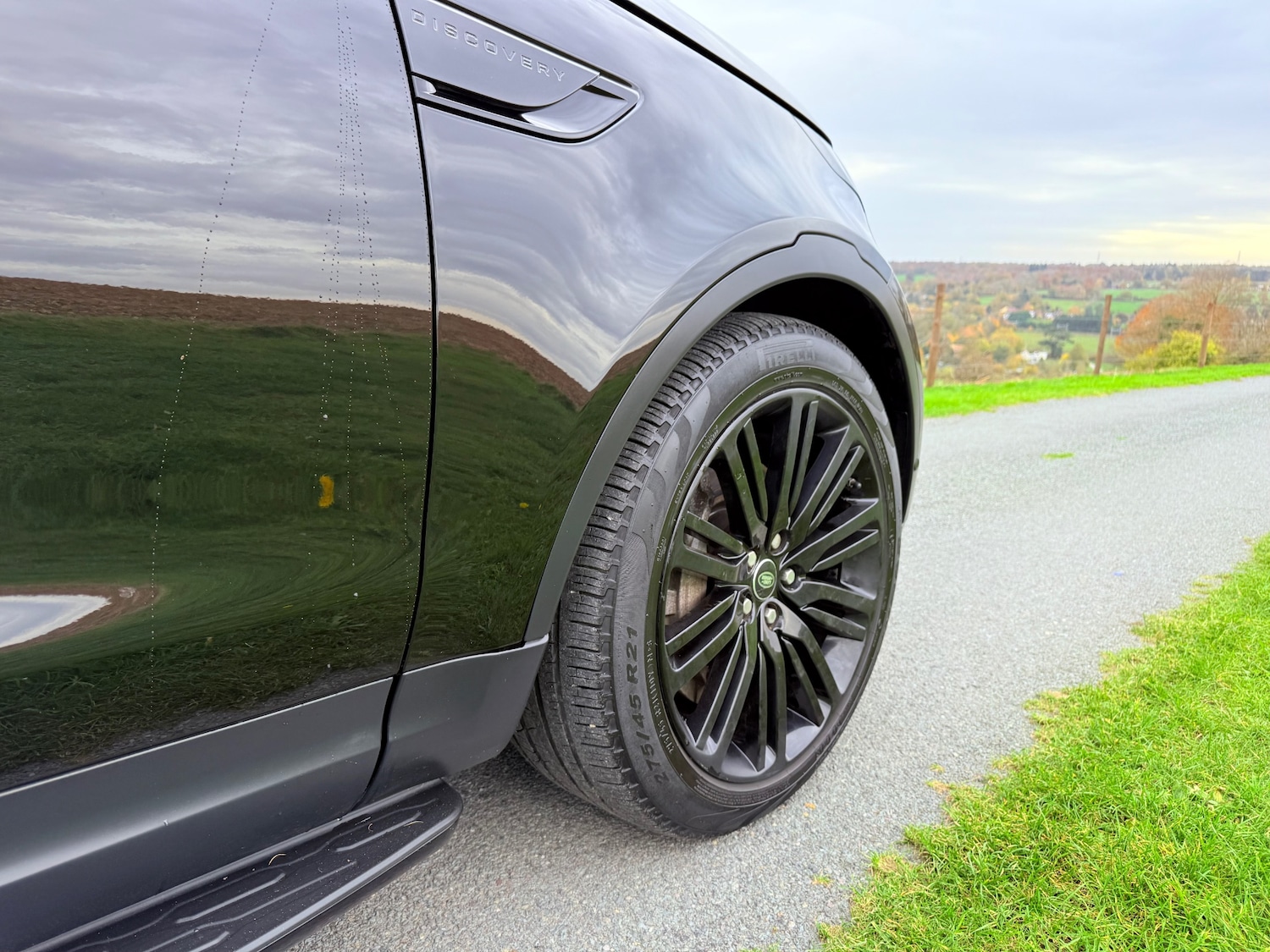 Used Land Rover Discovery 2018 for sale - 76687397: Photo 9
