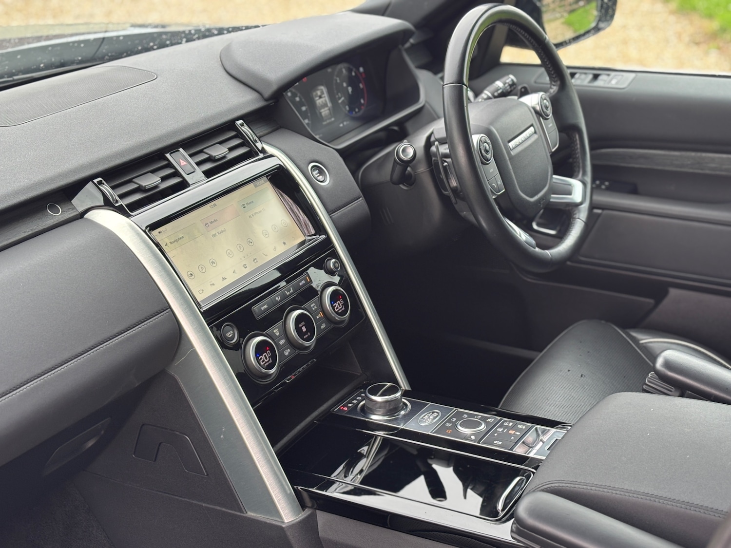 Used Land Rover Discovery 2018 for sale - 76358294: Photo 12