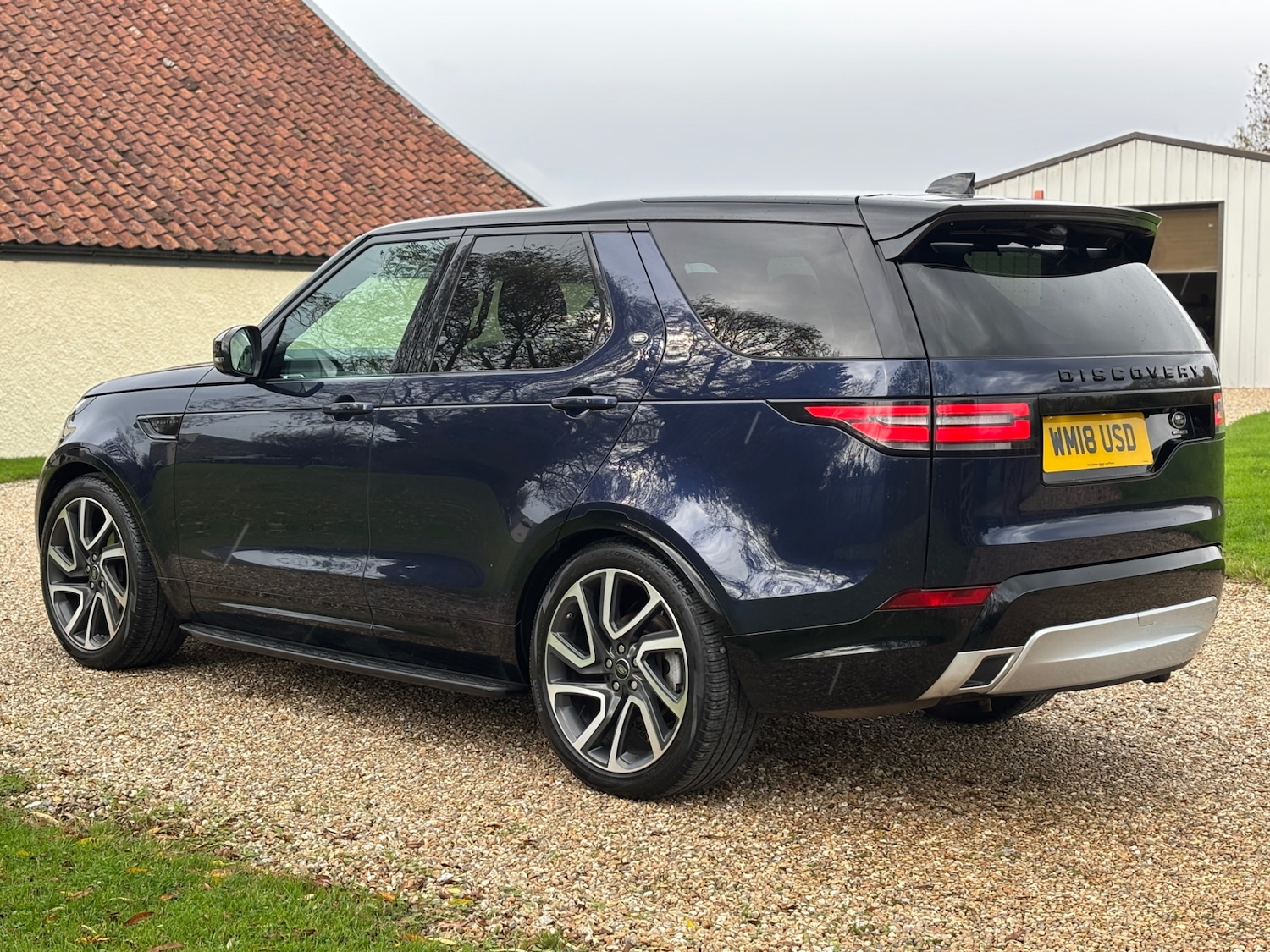 Used Land Rover Discovery 2018 for sale - 76358294: Photo 3