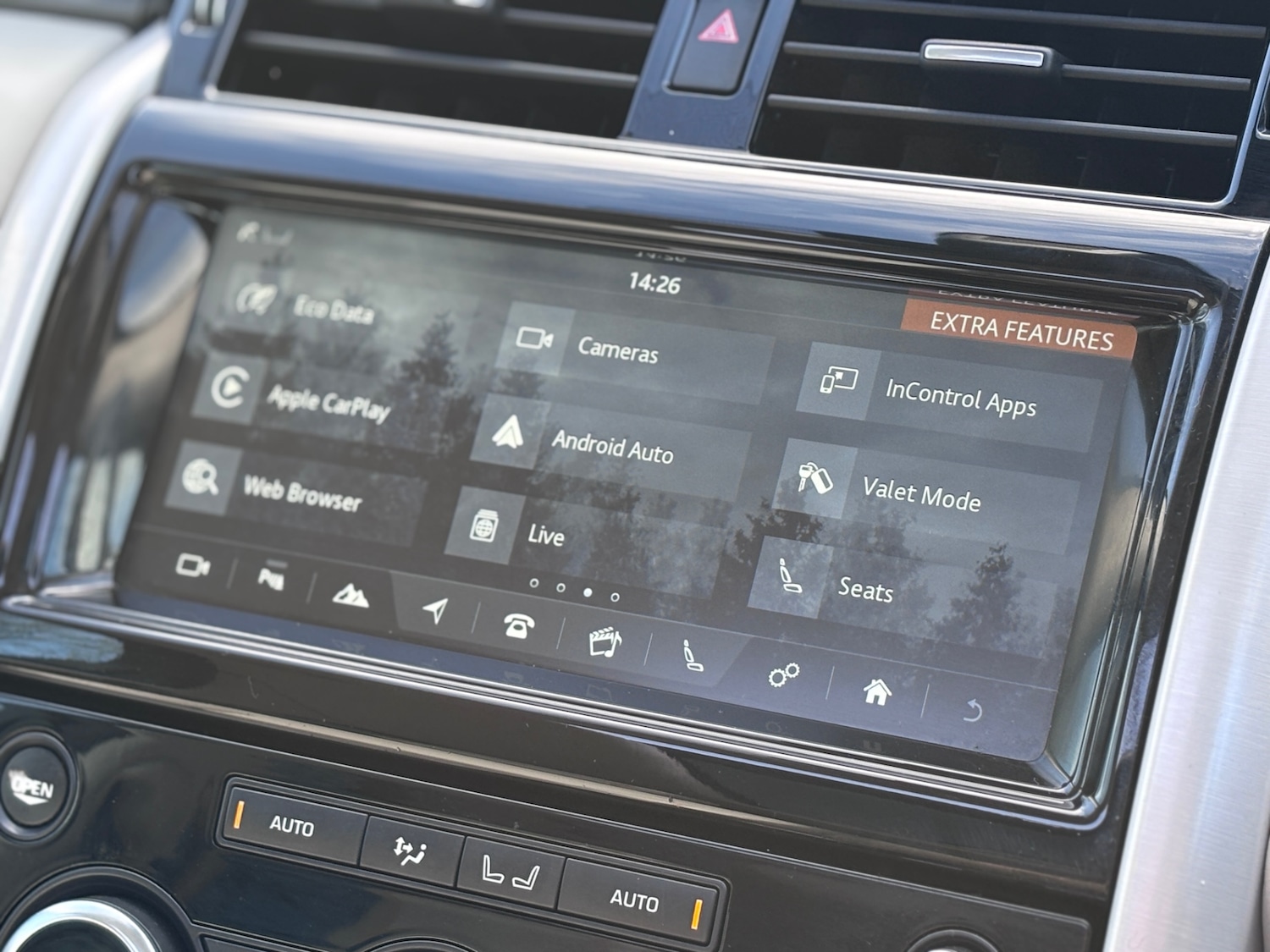 Used Land Rover Discovery 2017 for sale - 77666371: Photo 17