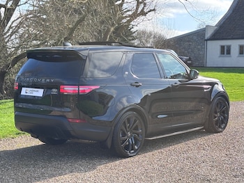 Used Land Rover Discovery 2017 for sale - 77666371: Photo