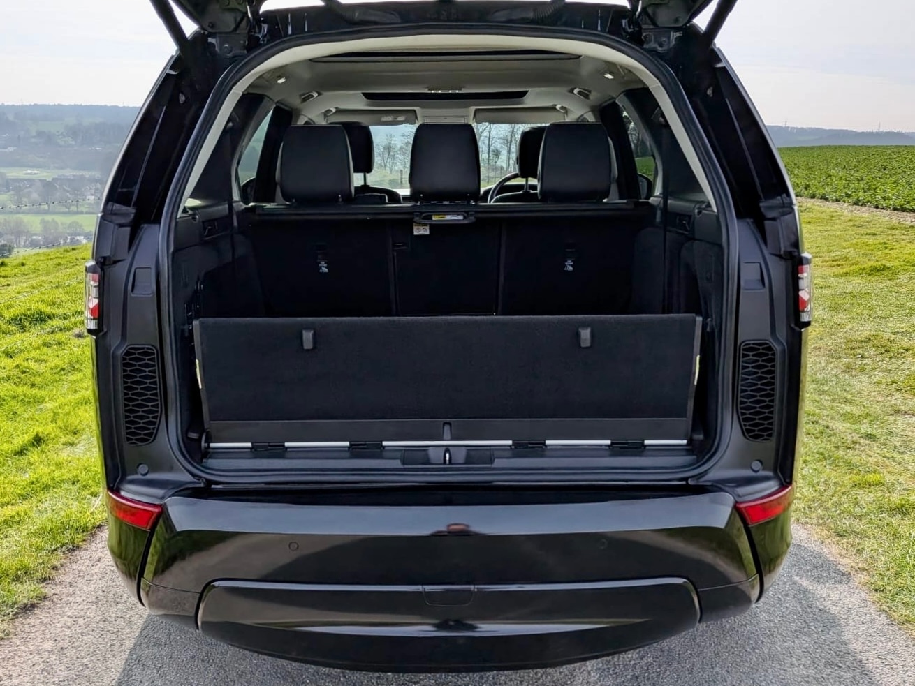 Used Land Rover Discovery 2018 for sale - 77981243: Photo 12