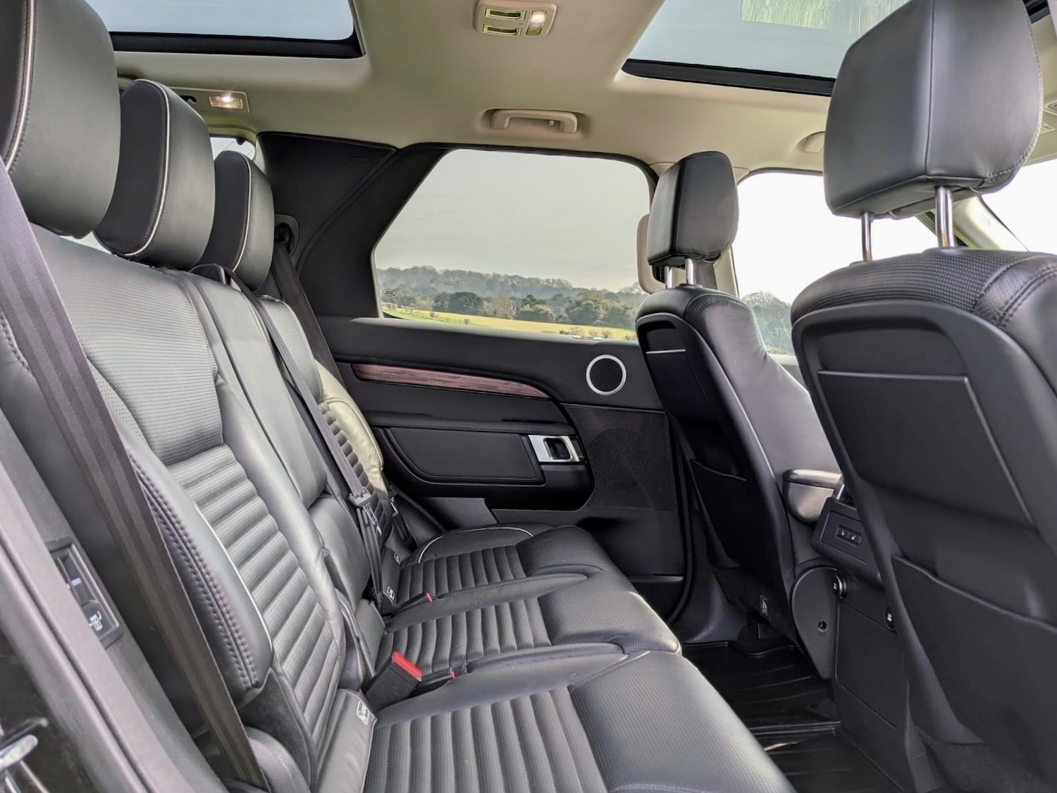 Used Land Rover Discovery 2018 for sale - 77981243: Photo 19