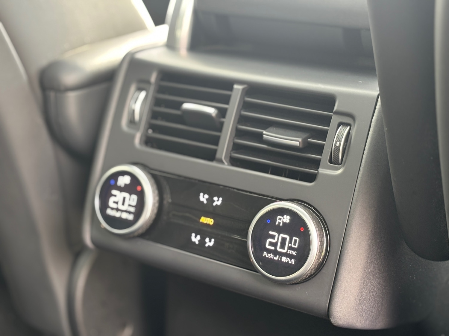 Used Land Rover Discovery 2021 for sale - 76455548: Photo 11