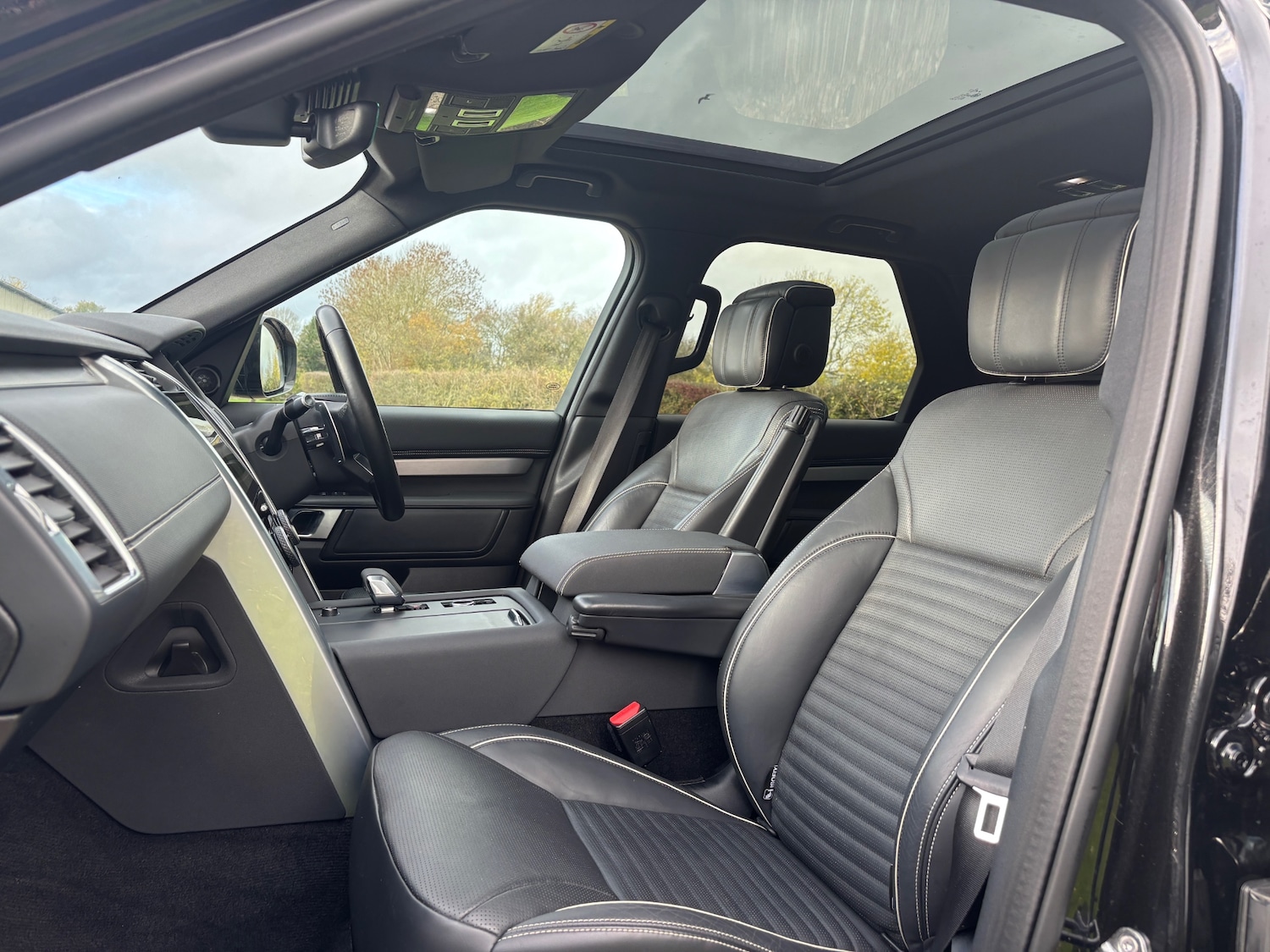 Used Land Rover Discovery 2021 for sale - 76455548: Photo 15