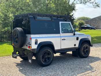 Used Land Rover Defender 2010 for sale - 74769244: Photo