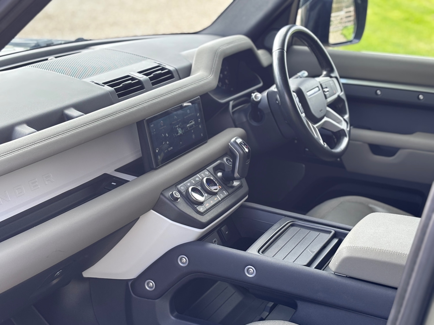 Used Land Rover Defender 2020 for sale - 77921141: Photo 19