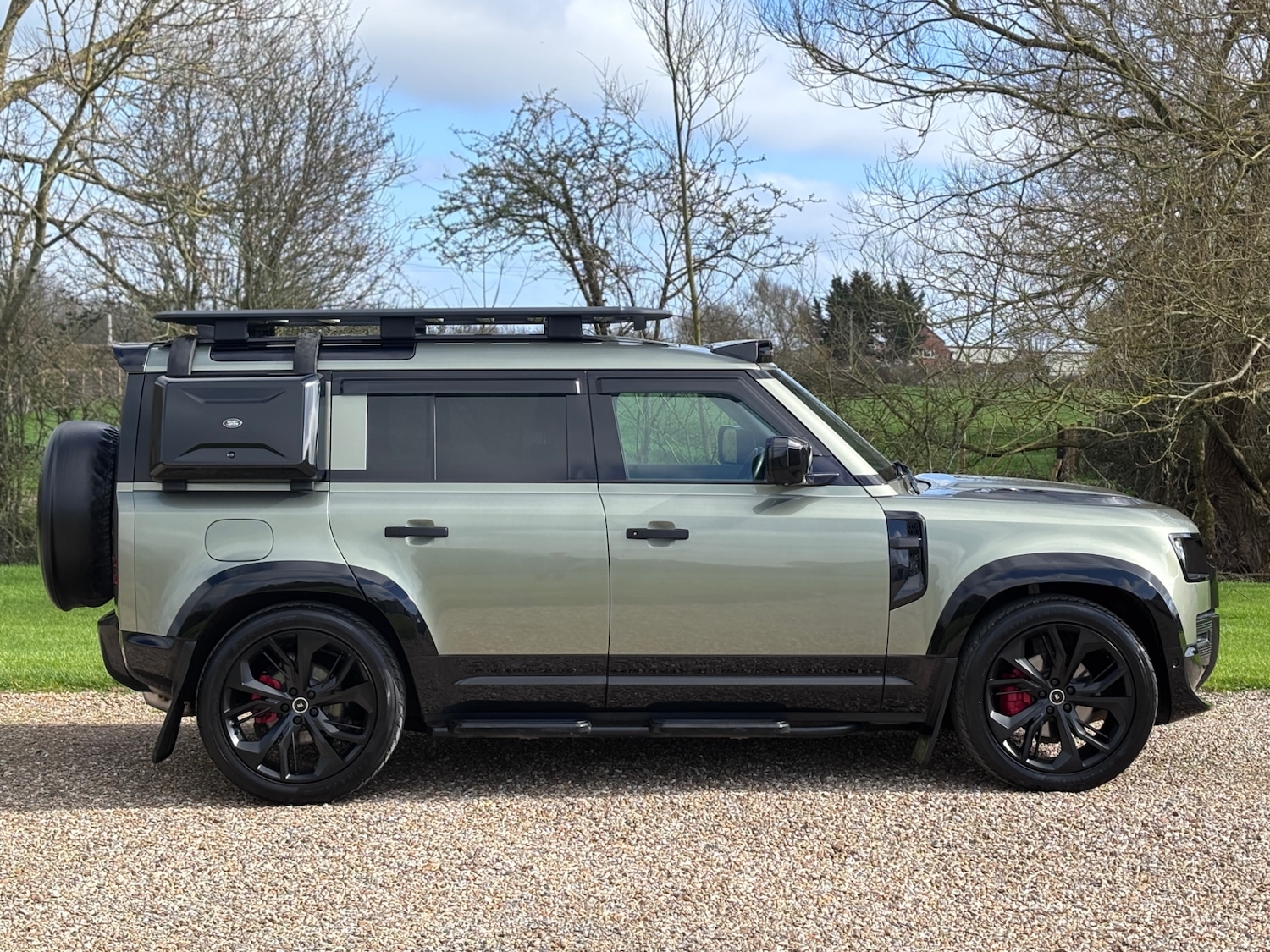 Used Land Rover Defender 2020 for sale - 77921141: Photo 5