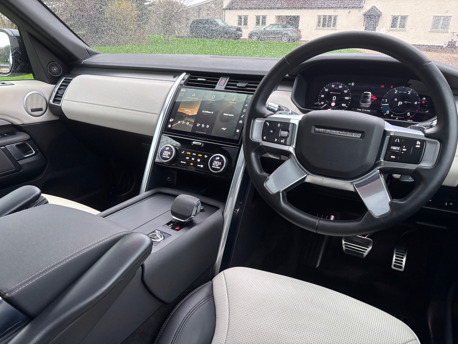 Used Land Rover Discovery 2021 for sale - 76889044: Photo 15