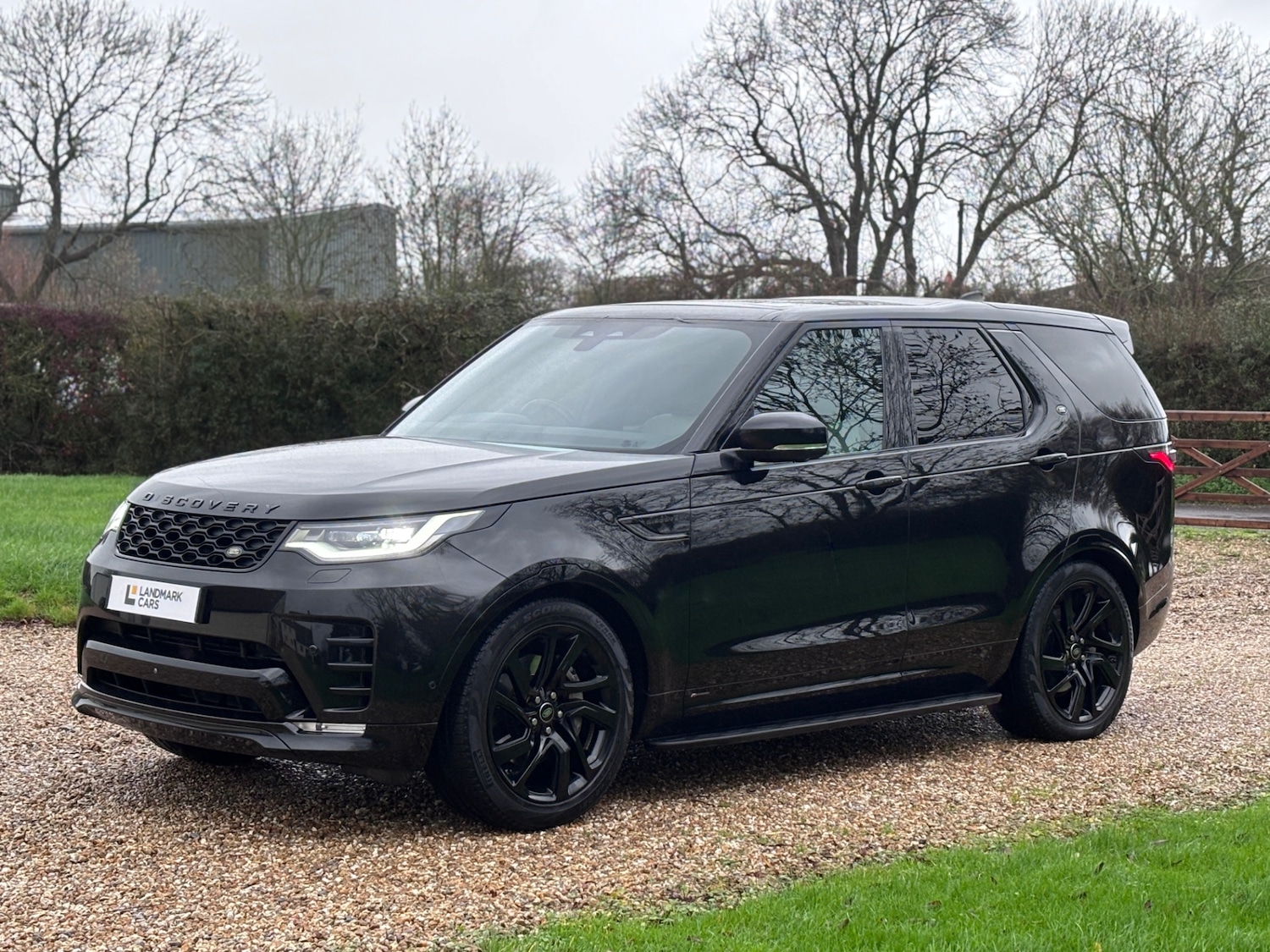 Used Land Rover Discovery 2021 for sale - 76889044: Photo 2