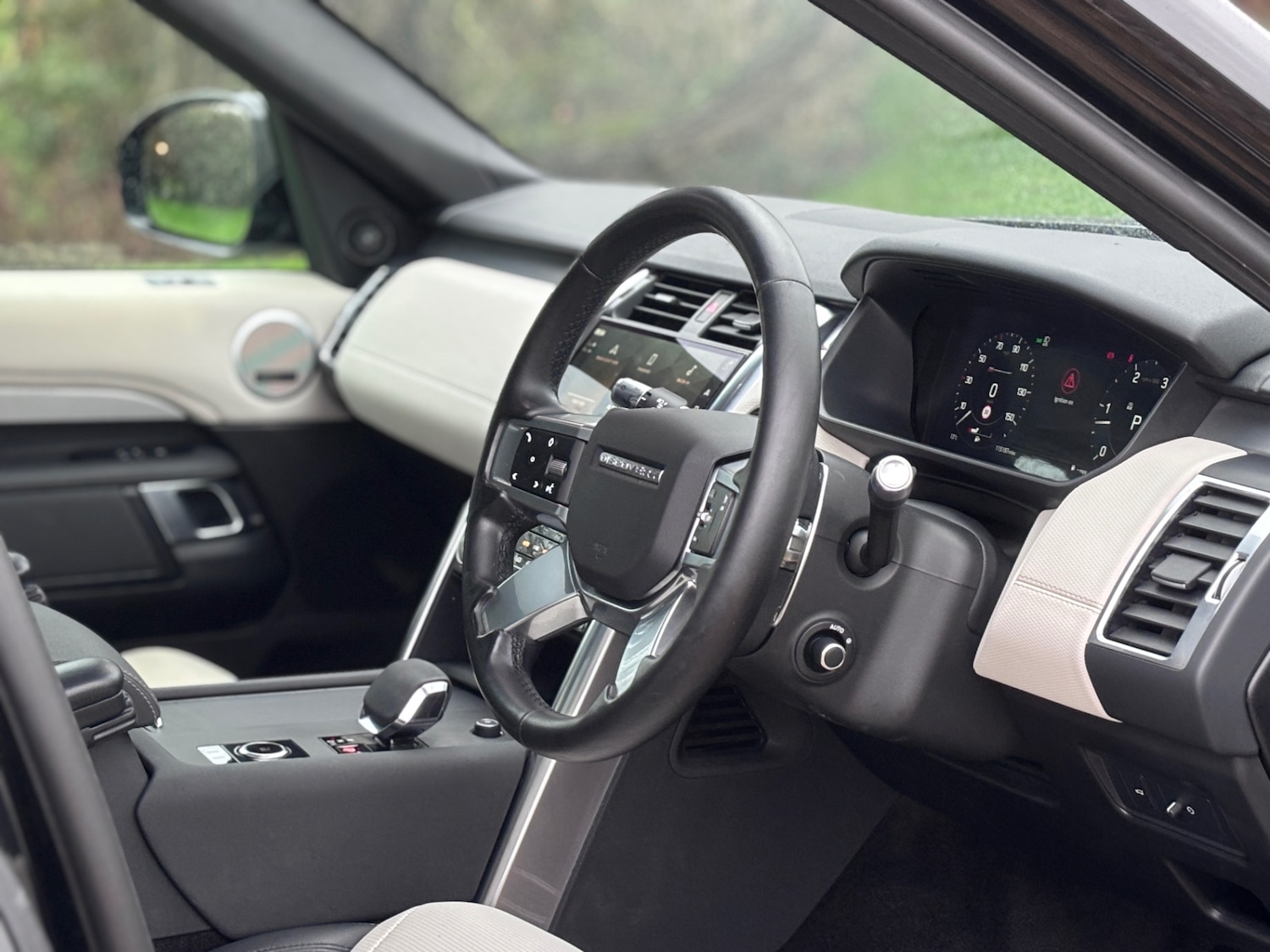 Used Land Rover Discovery 2021 for sale - 76889044: Photo 7