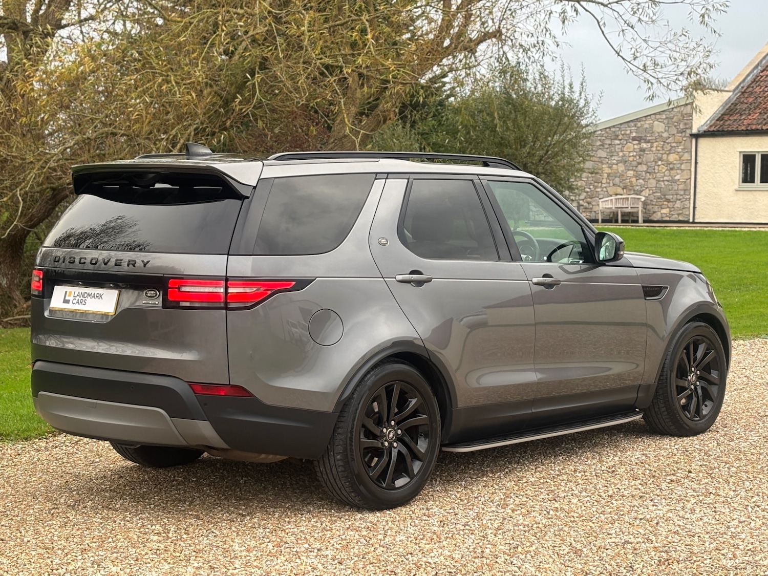 Used Land Rover Discovery 2017 for sale - 76387505: Photo 4