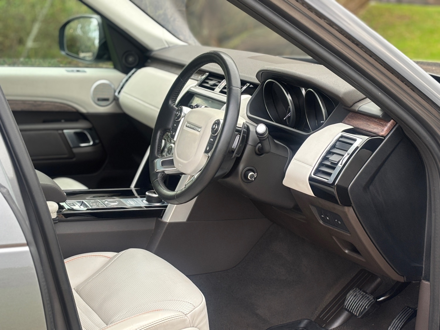 Used Land Rover Discovery 2017 for sale - 76387505: Photo 7